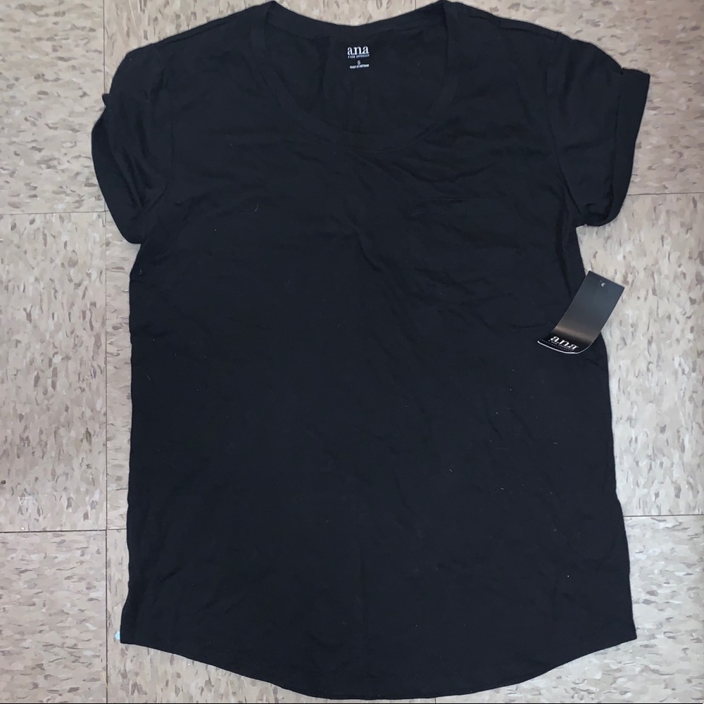 Women’s Black tee